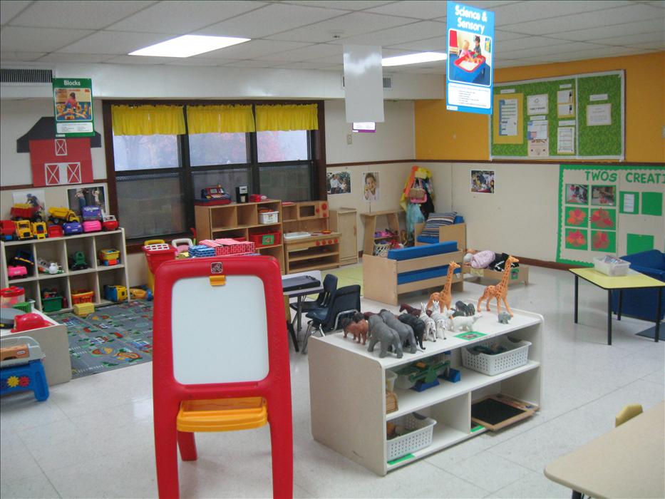 Riverdale KinderCare Discovery Preschool Classroom