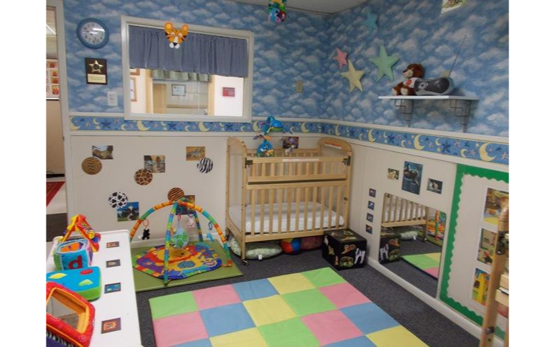 Eldersburg KinderCare Infant Classroom