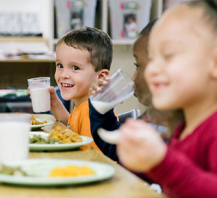 kids eating